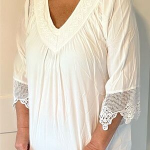 Elegant White Lace Trim Women's Top